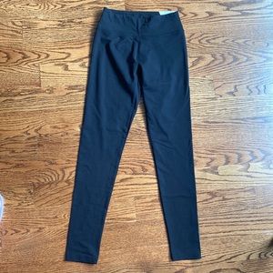 NWT Black Aerie Offline leggings Size S